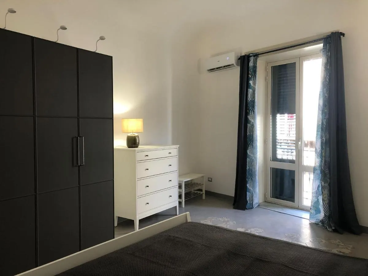 City Center Apartment Da Felu Палермо