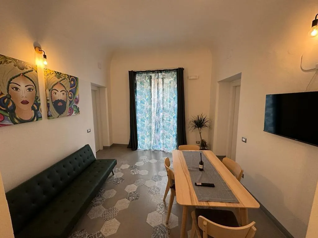 City Center Apartment Da Felu Παλέρμο 0*,